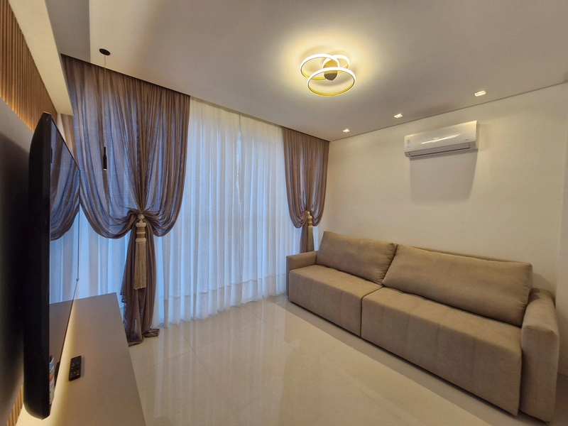 Apartamento - 03 Suítes - 03 Vagas de Garagem, Frente Avenida Nereu Ramos. : 45ª foto da galeria de imagens do imóvel