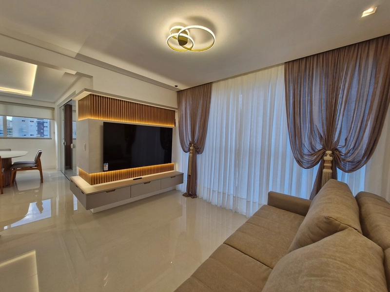 Apartamento - 03 Suítes - 03 Vagas de Garagem, Frente Avenida Nereu Ramos. : 43ª foto da galeria de imagens do imóvel