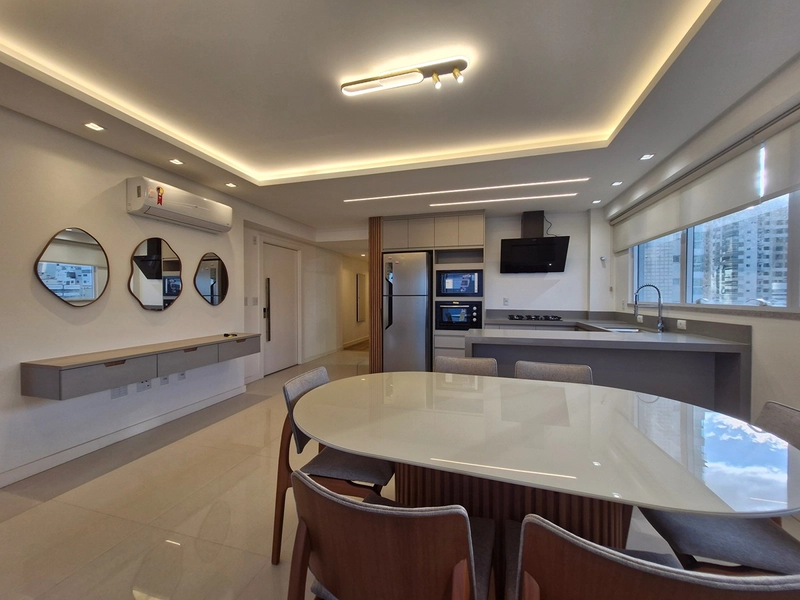 Apartamento - 03 Suítes - 03 Vagas de Garagem, Frente Avenida Nereu Ramos. : 24ª foto da galeria de imagens do imóvel