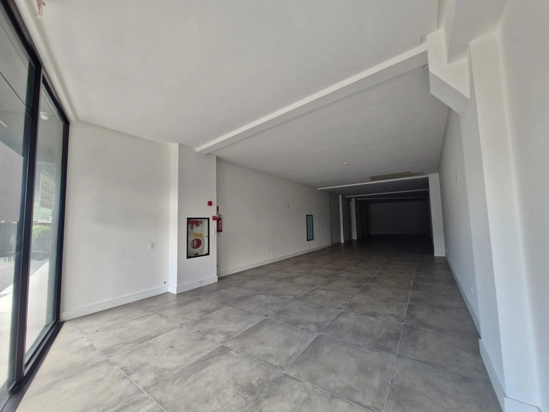 Sala Comercial para Locação Anual – 268 m² | Balneário Perequê: 1ª foto da galeria de imagens do imóvel