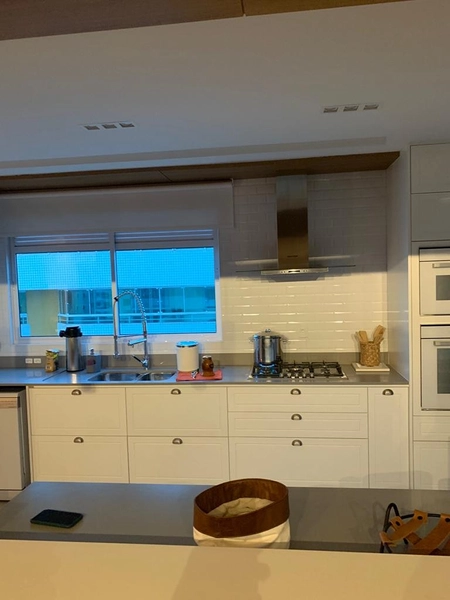 Apartamento a venda em Itapema com 4 quartos, sendo 4 suítes e 3 vagas de garagem.: 2ª foto da galeria de imagens do imóvel