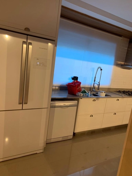 Apartamento a venda em Itapema com 4 quartos, sendo 4 suítes e 3 vagas de garagem.: 3ª foto da galeria de imagens do imóvel