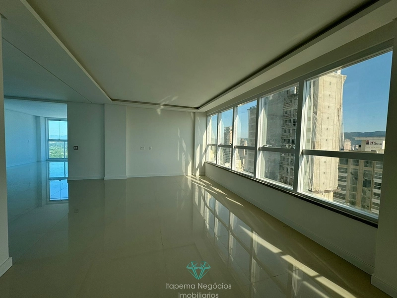 Duplex - 4 Suítes, sendo 2 demi e 1 master, 3 Vagas .: 17ª foto da galeria de imagens do imóvel