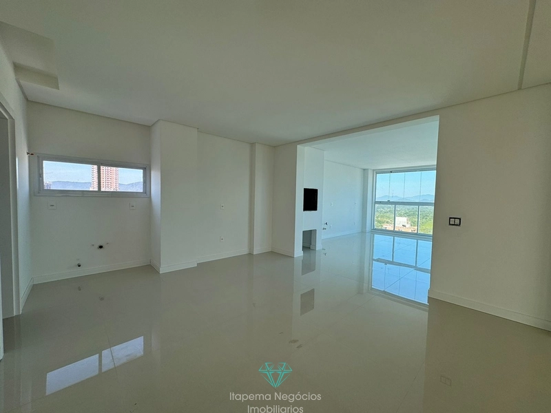 Duplex - 4 Suítes, sendo 2 demi e 1 master, 3 Vagas .: 3ª foto da galeria de imagens do imóvel