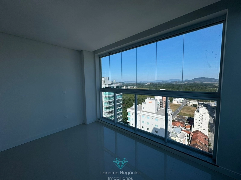 Duplex - 4 Suítes, sendo 2 demi e 1 master, 3 Vagas .: 4ª foto da galeria de imagens do imóvel
