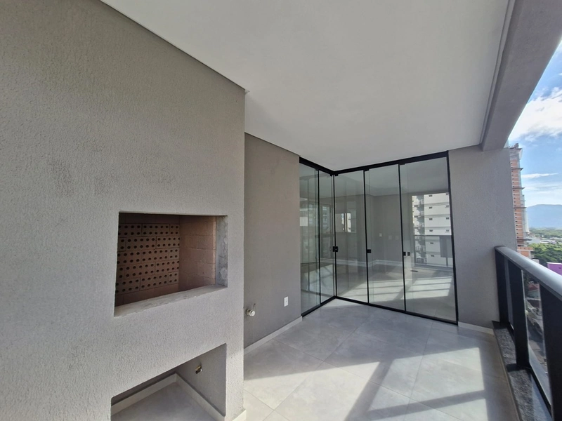 2 Suítes + 2 Vagas em Meia Praia: 3ª foto da galeria de imagens do imóvel