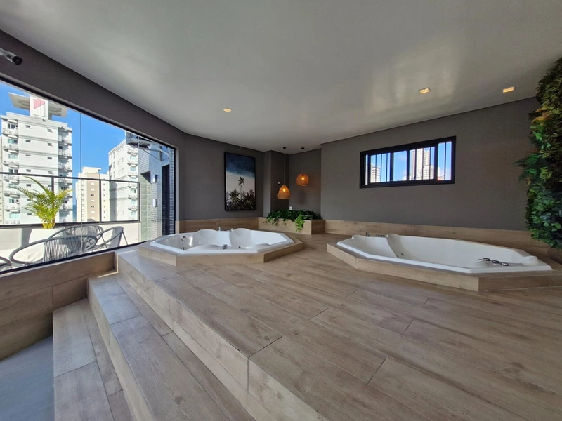 2 Suítes + 2 Vagas em Meia Praia: 25ª foto da galeria de imagens do imóvel