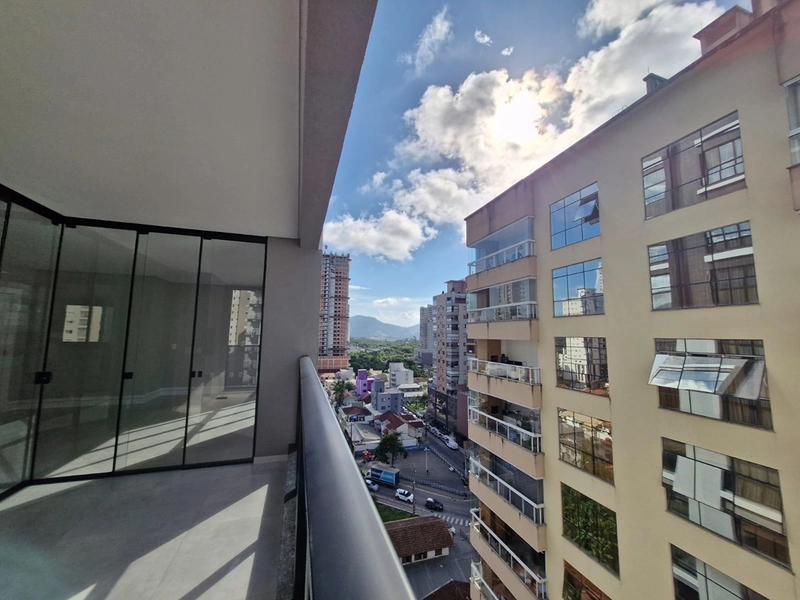 2 Suítes + 2 Vagas em Meia Praia: 1ª foto da galeria de imagens do imóvel