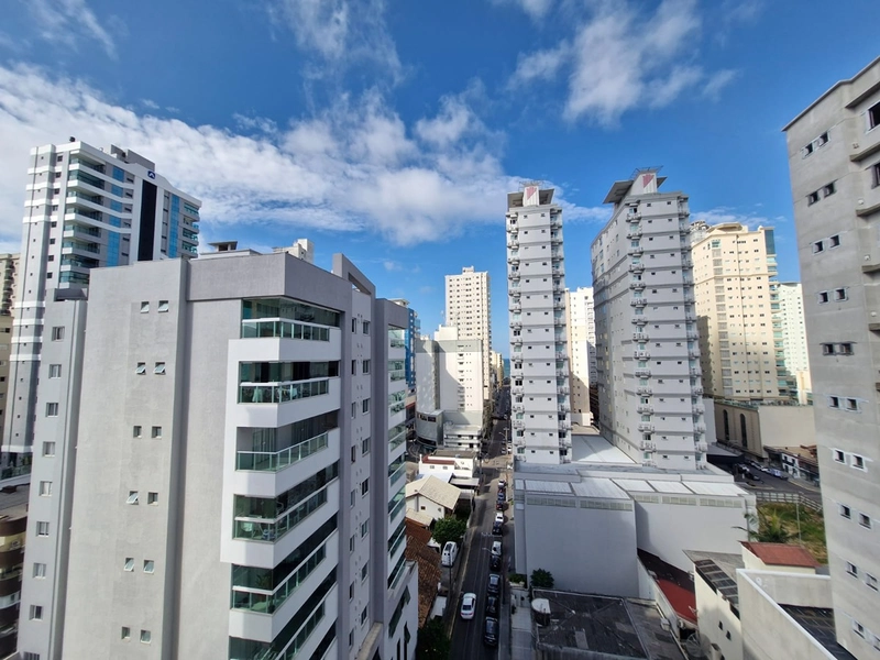 2 Suítes + 2 Vagas em Meia Praia: 2ª foto da galeria de imagens do imóvel