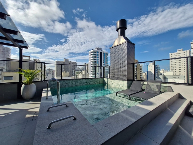 2 Suítes + 2 Vagas em Meia Praia: 28ª foto da galeria de imagens do imóvel