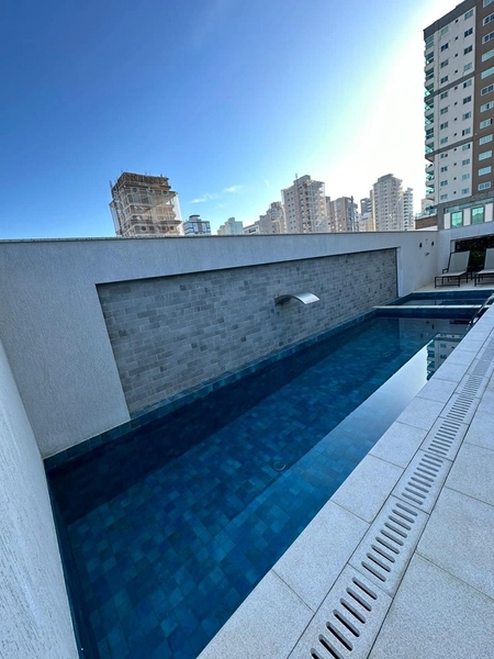 Apartamento em Meia Praia — 2 suítes, 2 vagas e 95m² privativos!: 3ª foto da galeria de imagens do imóvel