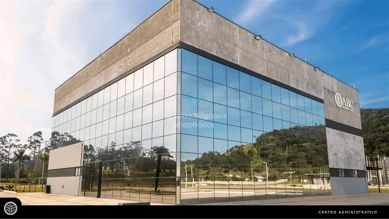 GALPÃO - Porto Belo/SC: 2ª foto da galeria de imagens do imóvel