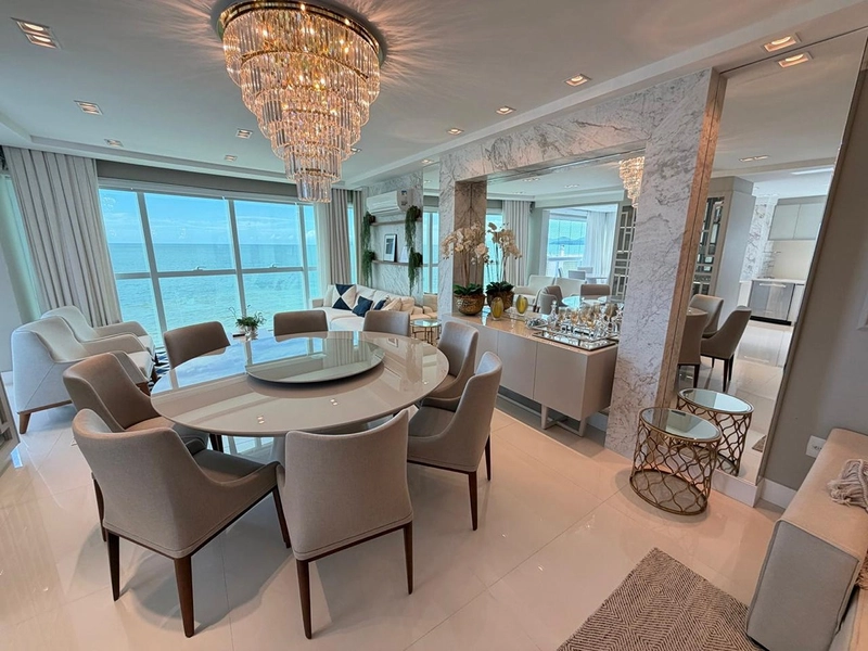 Apartamento 4 Dormitórios Sendo 4 Suítes - Frente para o mar.: 2ª foto da galeria de imagens do imóvel
