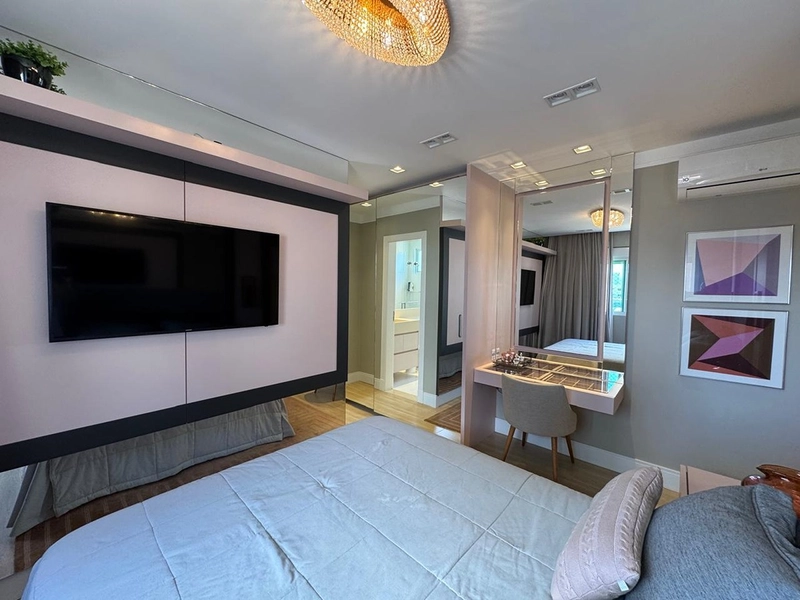 Apartamento 4 Dormitórios Sendo 4 Suítes - Frente para o mar.: 16ª foto da galeria de imagens do imóvel