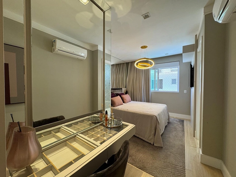 Apartamento 4 Dormitórios Sendo 4 Suítes - Frente para o mar.: 23ª foto da galeria de imagens do imóvel