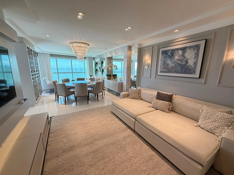Apartamento 4 Dormitórios Sendo 4 Suítes - Frente para o mar.: 10ª foto da galeria de imagens do imóvel