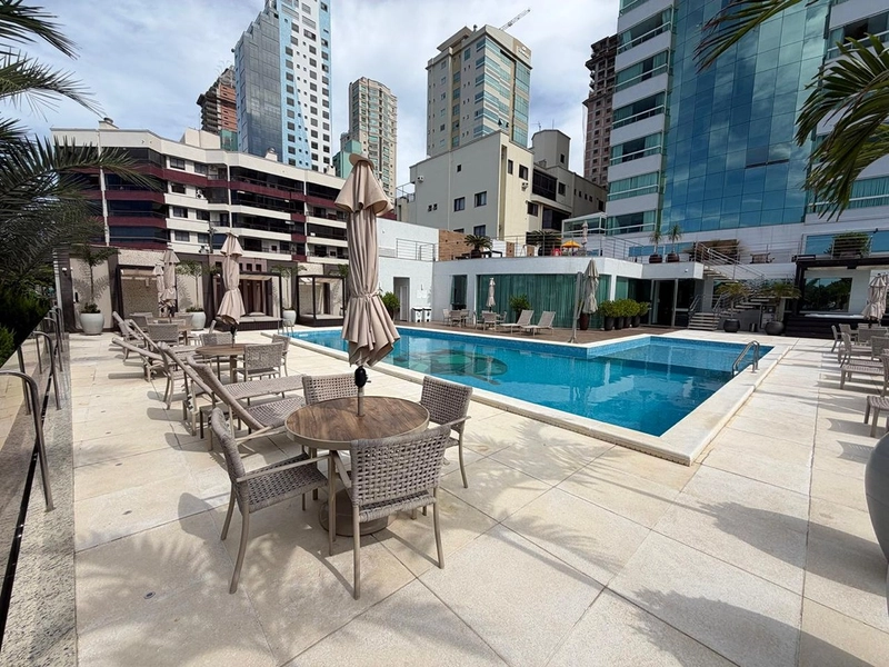 Apartamento 4 Dormitórios Sendo 4 Suítes - Frente para o mar.: 35ª foto da galeria de imagens do imóvel