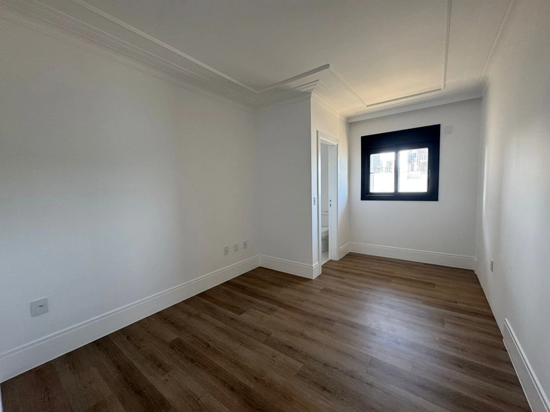 Sofisticação Frente Mar no Centro – 4 Suítes: 16ª foto da galeria de imagens do imóvel