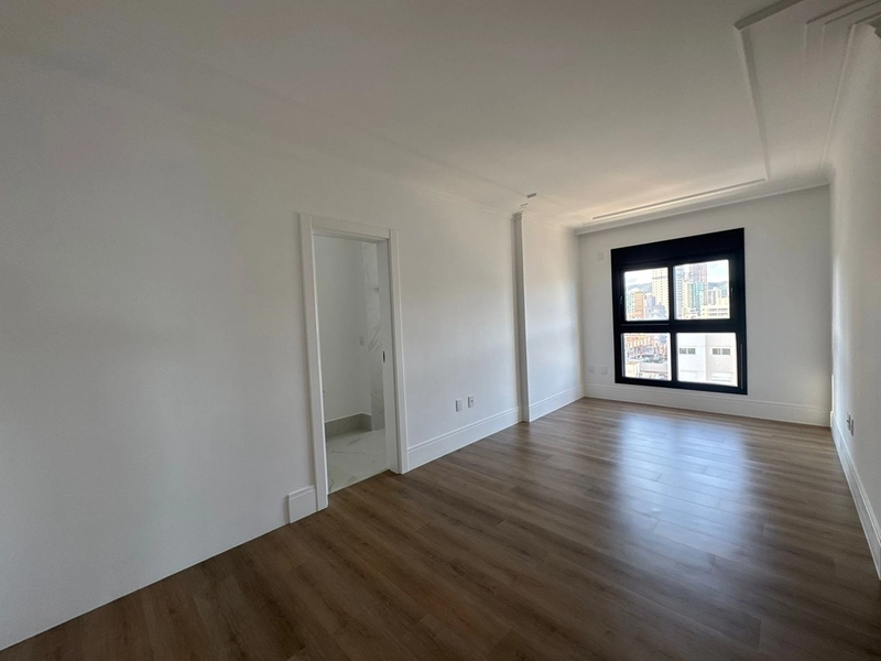 Sofisticação Frente Mar no Centro – 4 Suítes: 19ª foto da galeria de imagens do imóvel