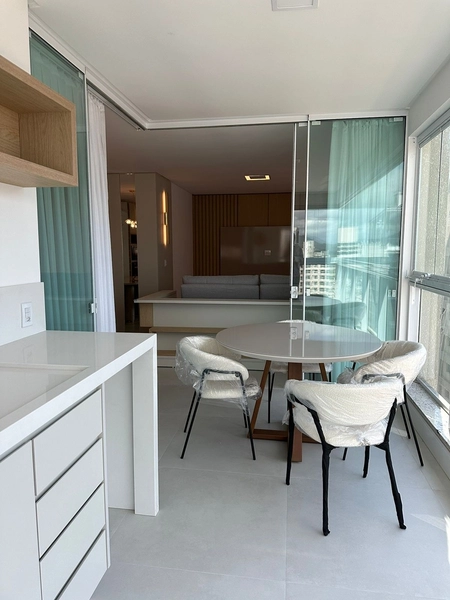 APARTAMENTO À VENDA – 3 SUÍTES | 3 VAGAS | MOBILIADO | 130m² | PEREQUÊ: 2ª foto da galeria de imagens do imóvel