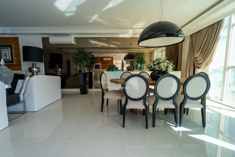 4 dormitórios, 6 banheiros, 4 suítes, 3 vagas de garagem: 13ª foto da galeria de imagens do imóvel