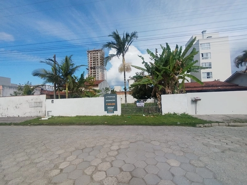 VENDA DE TERRENO – 300 M² | PORTO BELO/SC: 1ª foto da galeria de imagens do imóvel