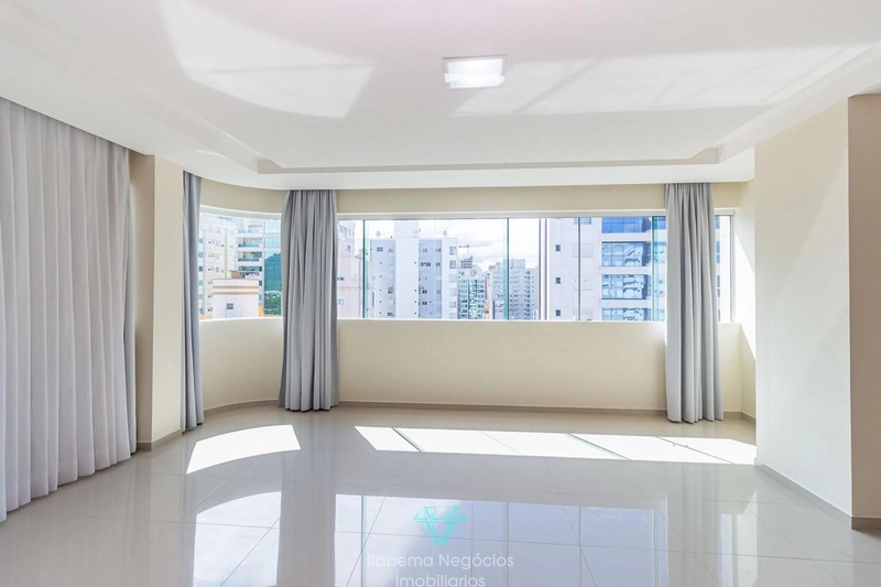 Apartamento com 4 Suítes à Venda, 315 m² em Meia Praia - Itapema: 7ª foto da galeria de imagens do imóvel