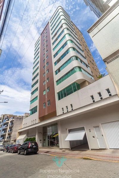Apartamento com 4 Suítes à Venda, 315 m² em Meia Praia - Itapema: 1ª foto da galeria de imagens do imóvel