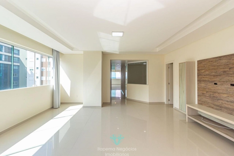 Apartamento com 4 Suítes à Venda, 315 m² em Meia Praia - Itapema: 9ª foto da galeria de imagens do imóvel