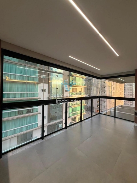 Apartamento á venda - 4 Suítes e 4 vagas - Meia Praia - Itapema / SC: 26ª foto da galeria de imagens do imóvel