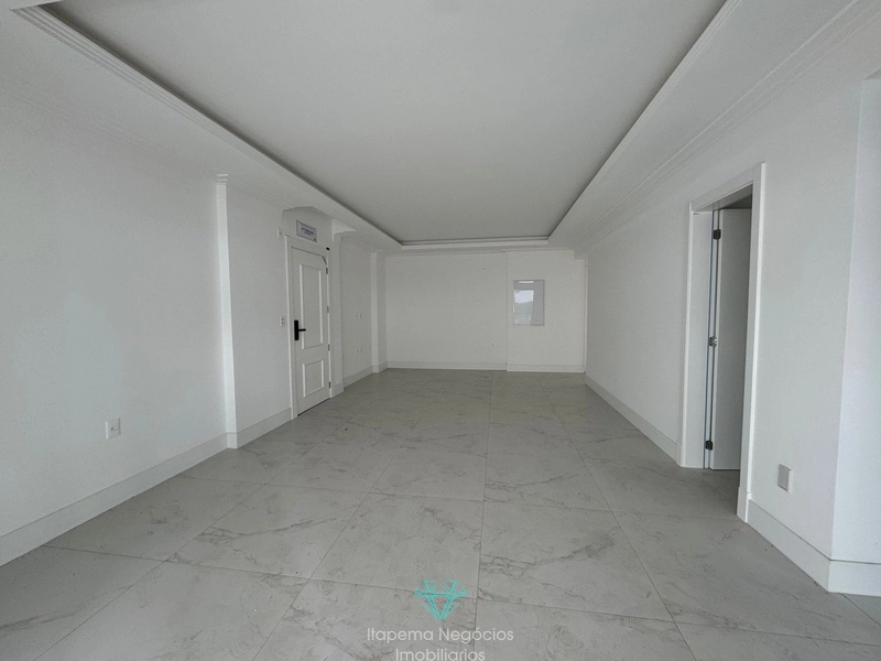 Apartamento 3 Suítes - Meia Praia: 10ª foto da galeria de imagens do imóvel