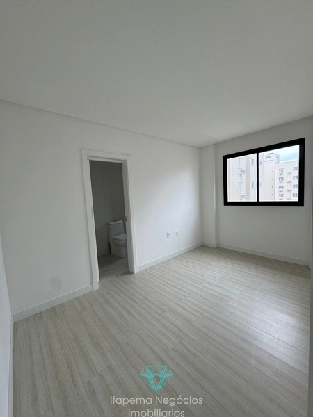 Apartamento 3 Suítes - Meia Praia: 4ª foto da galeria de imagens do imóvel