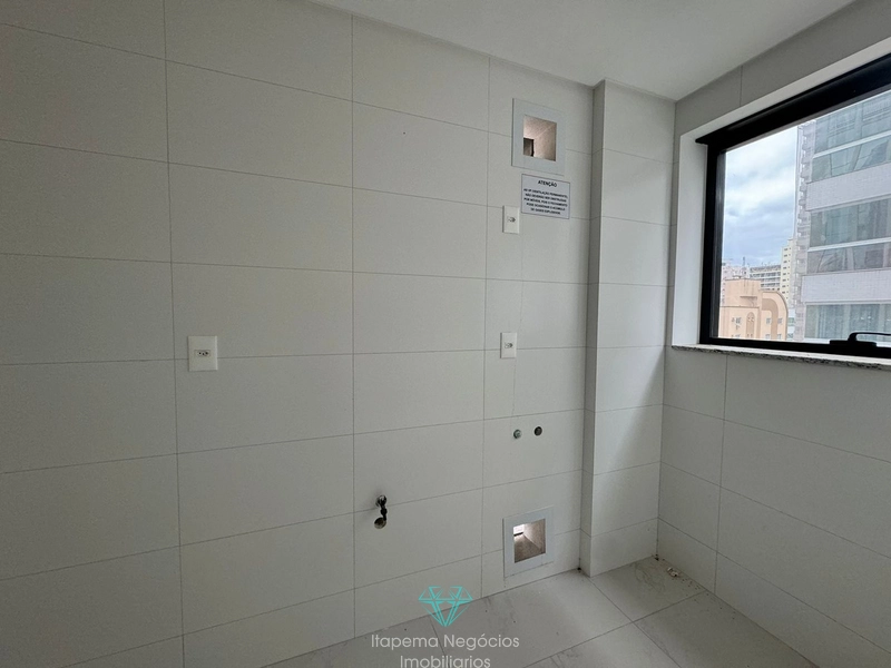 Apartamento 3 Suítes - Meia Praia: 17ª foto da galeria de imagens do imóvel