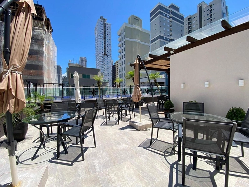 Apartamento de Alto Padrão na 2ª Avenida – Meia Praia, Itapema Amplo Espaço, Requinte e Vista Panorâmica: 11ª foto da galeria de imagens do imóvel