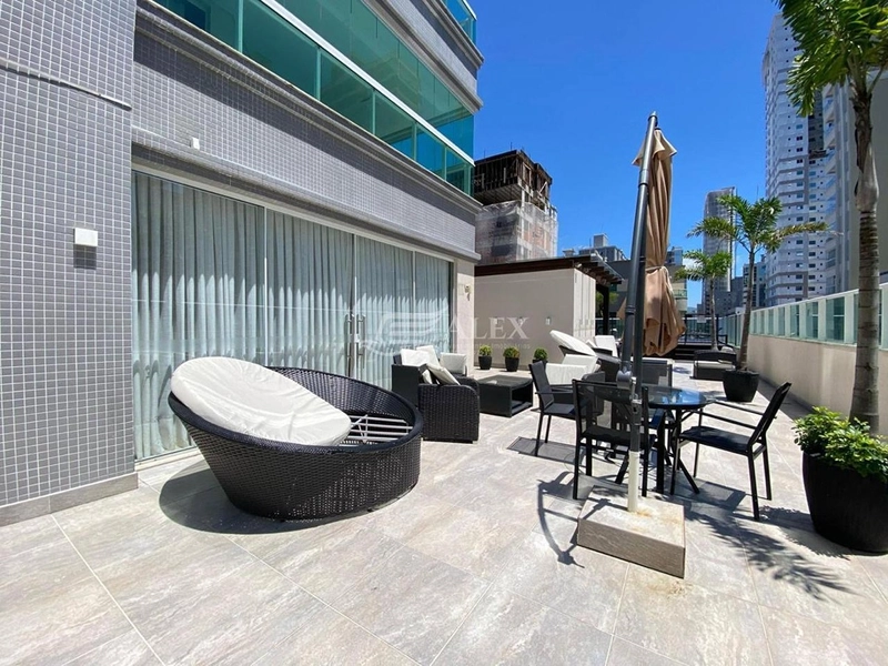 Apartamento de Alto Padrão na 2ª Avenida – Meia Praia, Itapema Amplo Espaço, Requinte e Vista Panorâmica: 12ª foto da galeria de imagens do imóvel