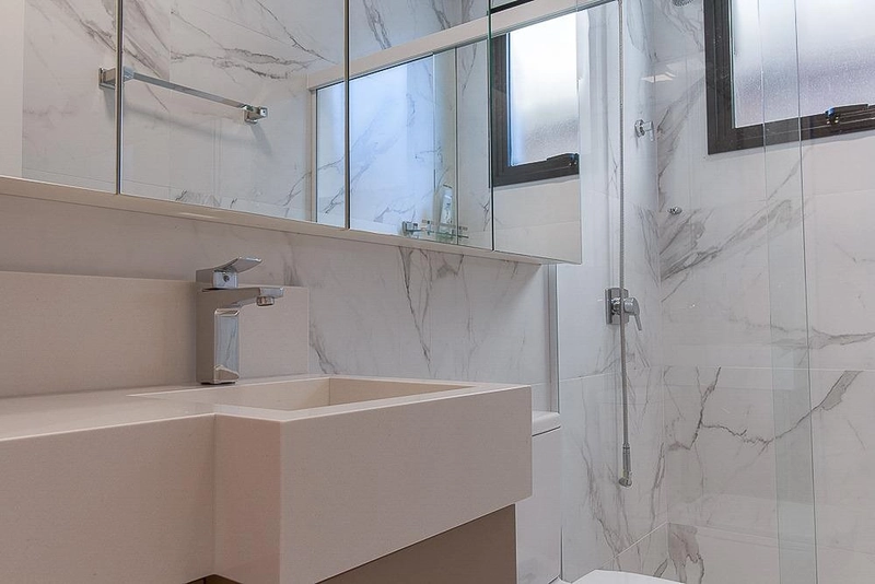 Maravilhoso apartamento finamente mobiliado e decorado na quadra do mar .: 23ª foto da galeria de imagens do imóvel