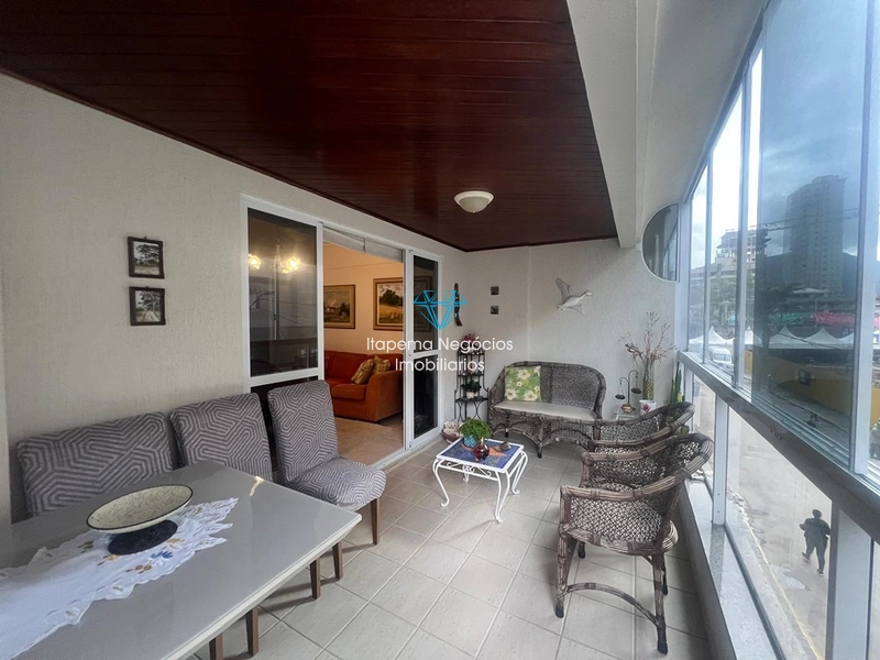 Apartamento quadra mar muito bem localizado no centro de Itapema.: 15ª foto da galeria de imagens do imóvel