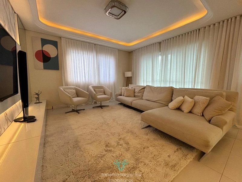 Cobertura duplex mobiliada, 4 suítes, 2 vagas, vista mar em Meia Praia: 12ª foto da galeria de imagens do imóvel