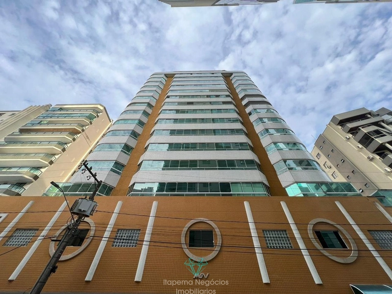 Cobertura duplex mobiliada, 4 suítes, 2 vagas, vista mar em Meia Praia: 8ª foto da galeria de imagens do imóvel