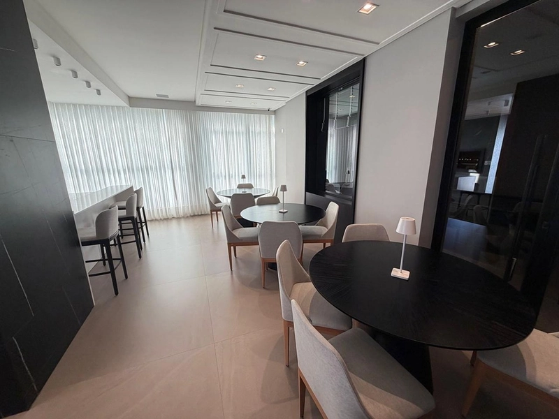 Apartamento com 3 Suítes - Segunda Quadra - Meia Praia - Itapema / SC: 19ª foto da galeria de imagens do imóvel