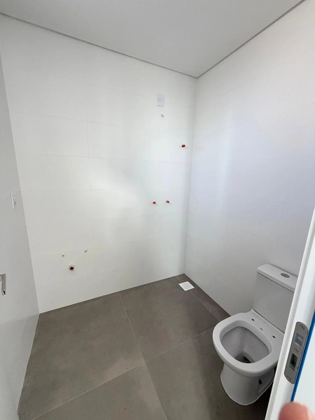 Apartamento com 3 Suítes - Segunda Quadra - Meia Praia - Itapema / SC: 9ª foto da galeria de imagens do imóvel