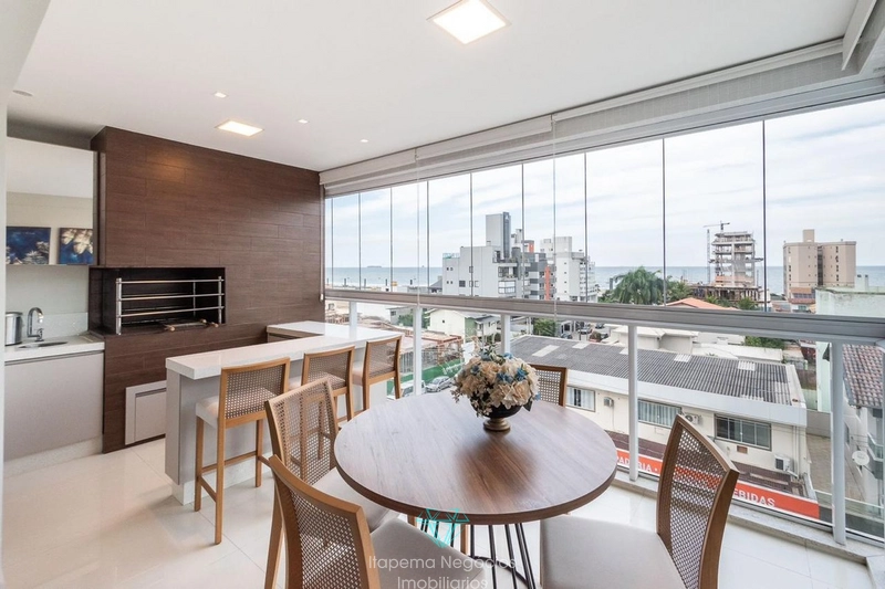 4 Dormitórios Sendo 4 Suítes - Itajaí / SC: 7ª foto da galeria de imagens do imóvel