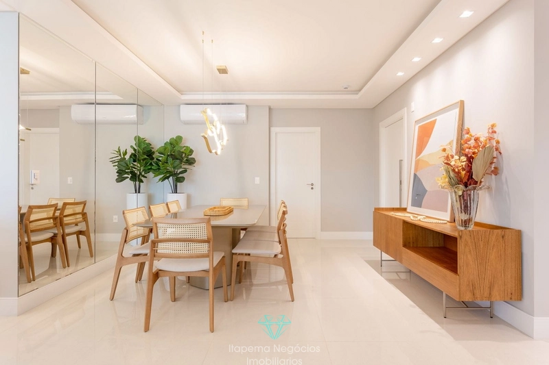Apartamento 4 Suítes, 3 Vagas - Alto Padrão e de frente para avenida.: 8ª foto da galeria de imagens do imóvel