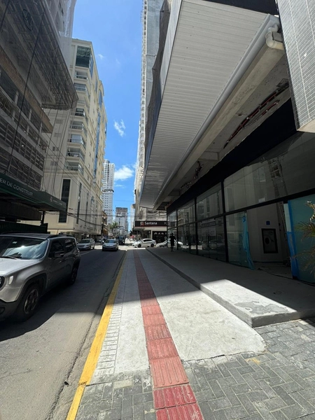Sala Comercial para Locação – Frente Avenida | Segunda Avenida | Meia Praia: 1ª foto da galeria de imagens do imóvel