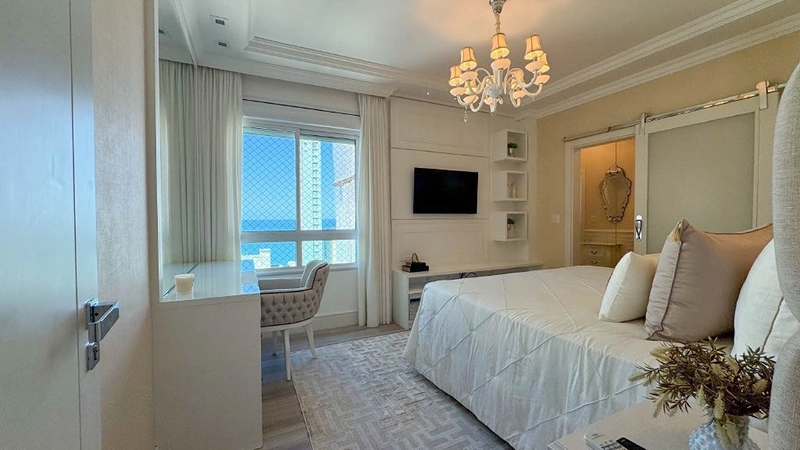 Cobertura Duplex de Alto Padrão na Quadra do Mar – Meia Praia: 9ª foto da galeria de imagens do imóvel