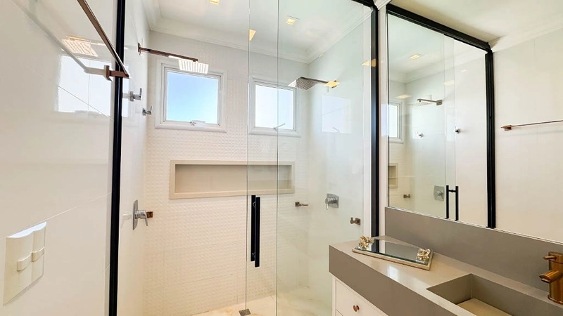 Cobertura Duplex de Alto Padrão na Quadra do Mar – Meia Praia: 29ª foto da galeria de imagens do imóvel