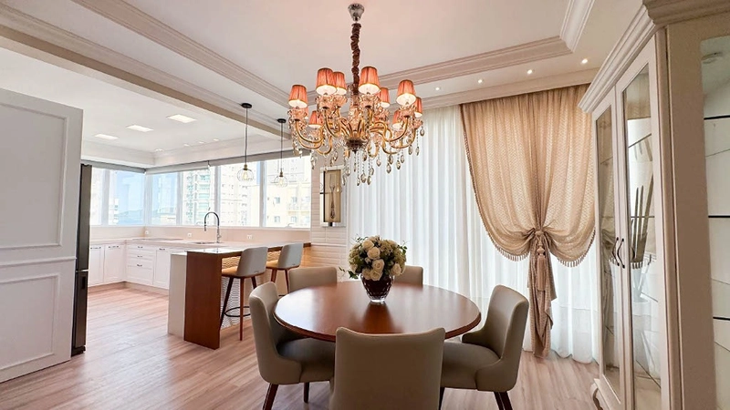 Cobertura Duplex de Alto Padrão na Quadra do Mar – Meia Praia: 3ª foto da galeria de imagens do imóvel