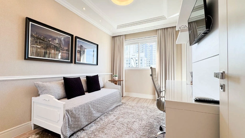 Cobertura Duplex de Alto Padrão na Quadra do Mar – Meia Praia: 23ª foto da galeria de imagens do imóvel