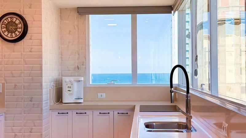 Cobertura Duplex de Alto Padrão na Quadra do Mar – Meia Praia: 6ª foto da galeria de imagens do imóvel