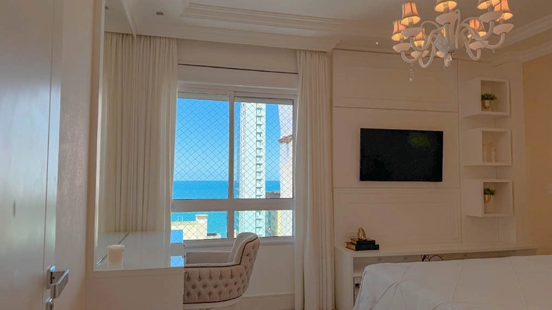 Cobertura Duplex de Alto Padrão na Quadra do Mar – Meia Praia: 10ª foto da galeria de imagens do imóvel